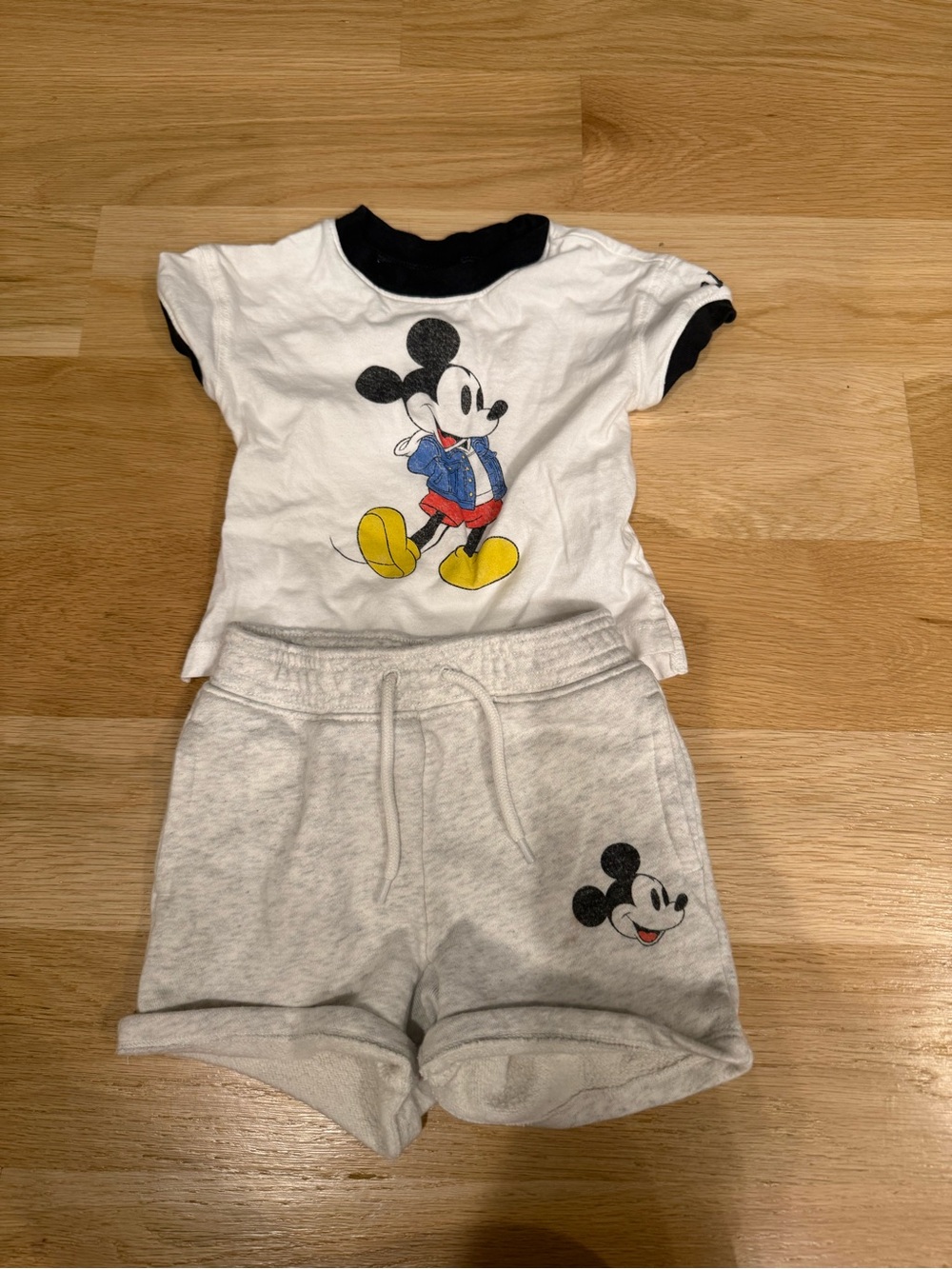 GAP White & Black Mickey Mouse Short Set 18-24m